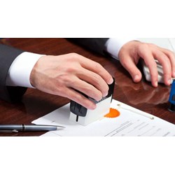 Trách nhiệm của công chứng viên khi công chứng hợp đồng không đúng quy định?