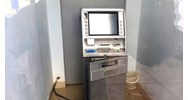 Cạy phá cây ATM để trộm tiền có cấu thành tội cố ý làm hư hỏng tài sản không?