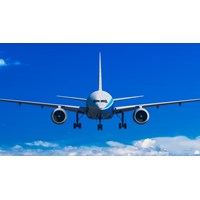 Ai thực hiện công tác giám sát an toàn hoạt động bay định kỳ?