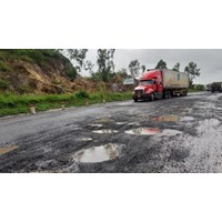 Khẩn trương hoàn thành nâng cấp, sửa chữa, bảo trì các tuyến giao thông trọng điểm