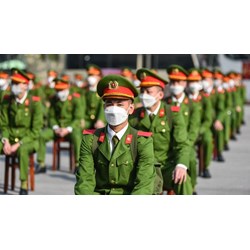 Thêm trường hợp sĩ quan công an thăng cấp bậc hàm trước thời hạn