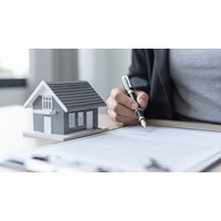 Nhà đang có thuê có được chuyển nhượng quyền sử dụng đất không?