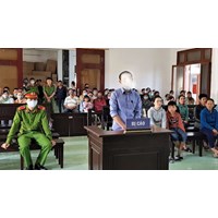 Sự có mặt của bị cáo tại phiên tòa hình sự