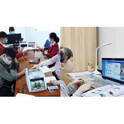 Vay tiền mua máy tính cho học sinh, sinh viên học online cần đáp ứng điều kiện gì?