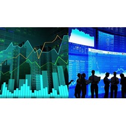 Khi có sự kiện nào thì công ty đại chúng phải công bố thông tin?