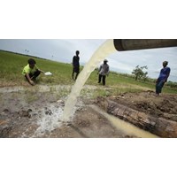 01/7/2026 hộ gia đình khai thác nước dưới đất để sinh hoạt phải kê khai?