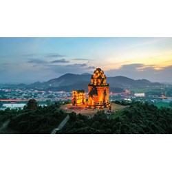 Thuyết minh về Tháp Bánh Ít chọn lọc hay nhất - Văn lớp 8