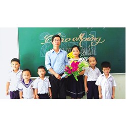 Giải Tự nhiên và Xã hội lớp 2 Bài 7: Ngày nhà giáo Việt Nam