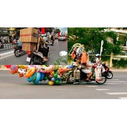 Ngồi sau xe máy mang vác vật cồng kềnh thì bị phạt bao nhiêu tiền?