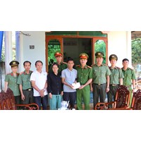 Qũy nghĩa tình đồng đội CAND vận động quyên góp đối với các đối tượng nào?