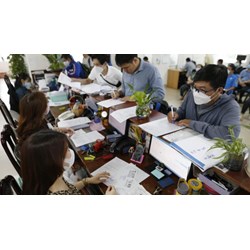 Thời gian không xét nâng bậc lương thường xuyên với cán bộ, công chức, viên chức
