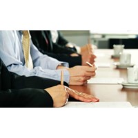 Thẩm quyền ký thông báo thay đổi người đại diện theo pháp luật công ty cổ phần