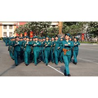 Làm việc tại nước ngoài có phải thực hiện tham gia Dân quân tự vệ