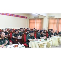 Công dân ngoài quân đội có được tuyển chọn làm cán bộ VKS quân sự