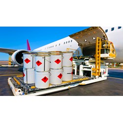 Ứng cứu sự cố về môi trường trong vận chuyển hàng nguy hiểm
