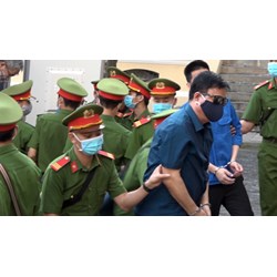 Đội nón, đeo kính đen trong phiên toà bị xử phạt thế nào?