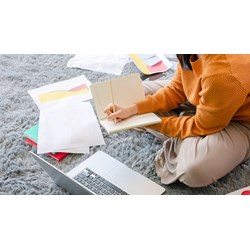 Tóm tắt sách có bị xem là vi phạm bản quyền không? Luật Minh khuê