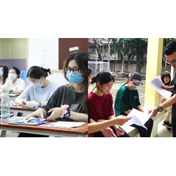 Sinh viên sư phạm không bồi hoàn kinh phí hỗ trợ có bị khởi kiện?