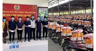 Tặng quà Tết cho người lao động phải tính thuế thu nhập cá nhân?