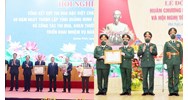 Thưởng Huân chương Lao động cho cá nhân tập thể về thành tích đột xuất