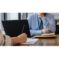 Người đại diện theo pháp luật của doanh nghiệp thực hiện cho thuê lại lao động là ai?