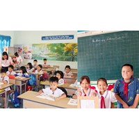 Hành vi ứng xử của giáo viên, nhân viên tại trường tiểu học ?