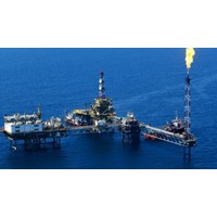 Hoạt động vận chuyển dầu khí và sản phẩm dầu khí ngoài khơi bằng đường ống