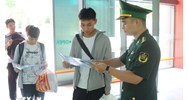 Người thi hành án trục xuất chờ đợi xuất cảnh sẽ cư trú ở đâu?