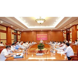 Thẩm quyền ban hành quy tắc ứng xử người có chức vụ, quyền hạn thuộc chính quyền địa phương?