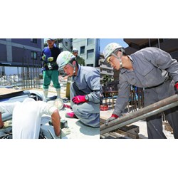 Thanh toán kinh phí hỗ trợ NLĐ làm việc ở nước ngoài theo hợp đồng