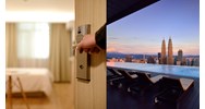 Có đình chỉ hoạt động cơ sở lưu trú du lịch thông báo hoạt động không đúng thời hạn
