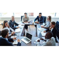 Có bắt buộc phải có thành viên độc lập trong HĐQT của công ty niêm yết không? Quy định cụ thể?