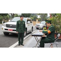 Cấm sử dụng ô tô mang biển số quân sự đi tham quan lễ hội