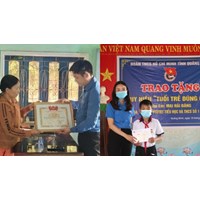 Huy hiệu “Tuổi trẻ dũng cảm” được trao cho thanh niên tình nguyện nào?