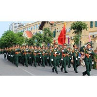 Nhiệm vụ nhân viên lễ tân kiêm phiên dịch hạng 3 trong quân đội
