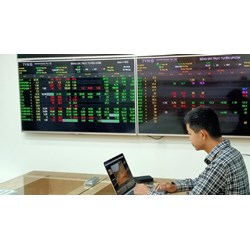 Chuyển quyền sở hữu chứng khoán có phải đóng phí không?