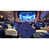 Mức hỗ trợ BHYT bắt buộc với giảng viên học tiến sĩ ở nước ngoài