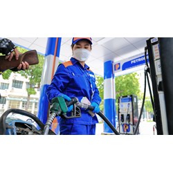 Niêm yết giá bán lẻ xăng dầu không đúng giá bị phạt lên đến 10 triệu đồng