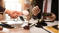 Có bao nhiêu hình thức nộp bộ hồ sơ đề nghị bổ nhiệm thừa phát lại?
