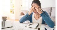 Người vay tiền trốn không trả nợ thì có được đòi người thân của họ không?