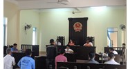 Khi rút kháng cáo việc xét xử phúc thẩm có bị đình chỉ hay không?