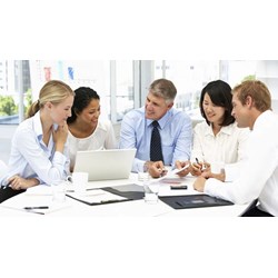 Trình tự thực hiện báo cáo tình hình sử dụng người lao động nước ngoài như thế nào?