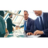 Ai là người quyết định lương của Kiểm soát viên công ty cổ phần?