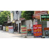Bảng quảng cáo không ghi rõ tên người thực hiện quảng cáo thì bị phạt?