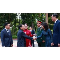 Phó Chủ tịch nước có thư ký riêng không? Nếu có thì tối đa mấy người?