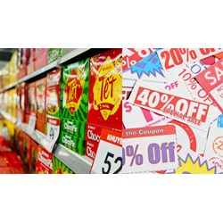 Thương nhân thực hiện khuyến mại phải thông báo công khai tên, địa chỉ?