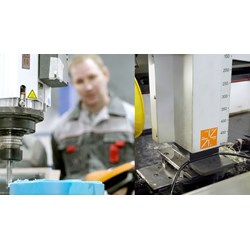 Doanh nghiệp chế xuất có được phép nhập khẩu tại Chi cục Hải quan?