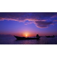 Trắc nghiệm bài Chiếc thuyền ngoài xa có đáp án chi tiết