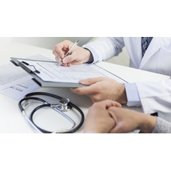 Bệnh viện được ban hành phiếu khám chuyên khoa để áp dụng tại cơ sở