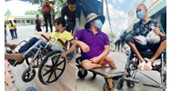 Người khuyết tật ở mức độ nào được hưởng trợ cấp hàng tháng?